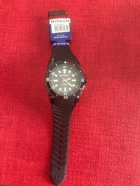 Men's Black Sport Watch - Water Resistant